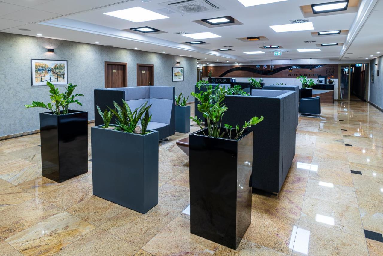בידגוז'יז' Hotel Wodnik מראה חיצוני תמונה