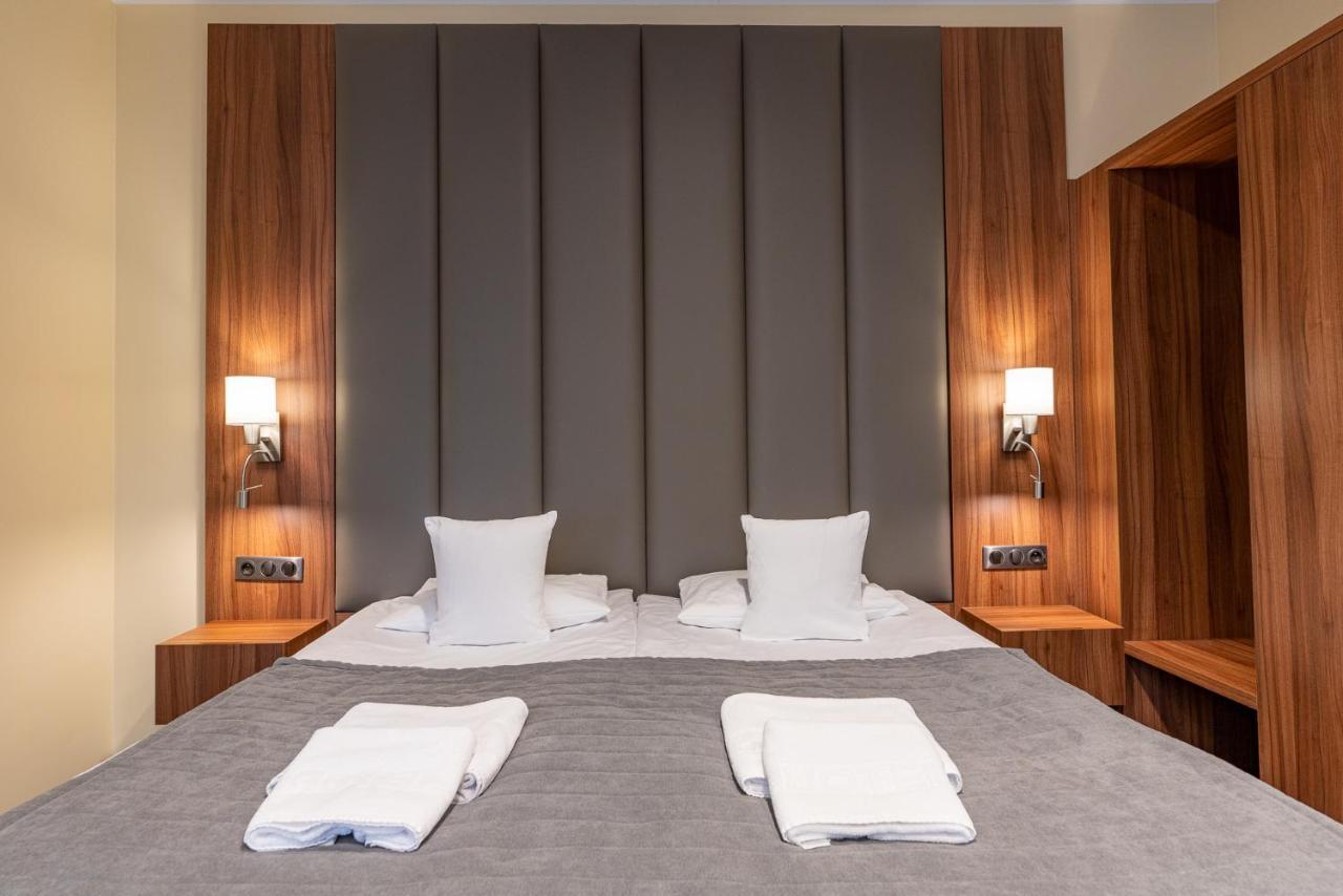 בידגוז'יז' Hotel Wodnik מראה חיצוני תמונה