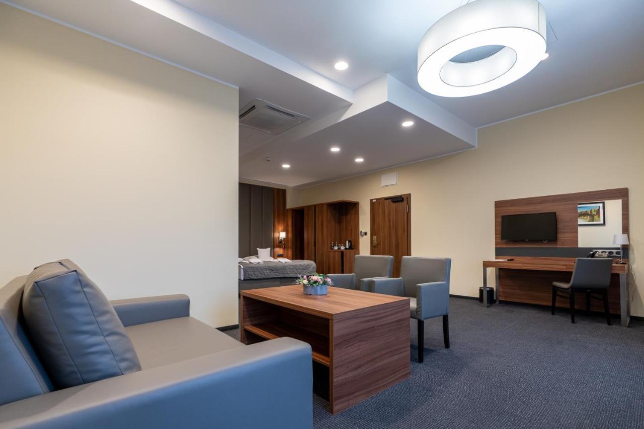 בידגוז'יז' Hotel Wodnik מראה חיצוני תמונה