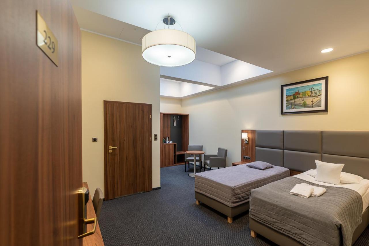 בידגוז'יז' Hotel Wodnik מראה חיצוני תמונה