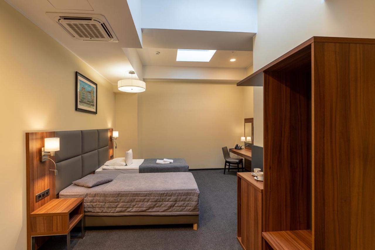 בידגוז'יז' Hotel Wodnik מראה חיצוני תמונה