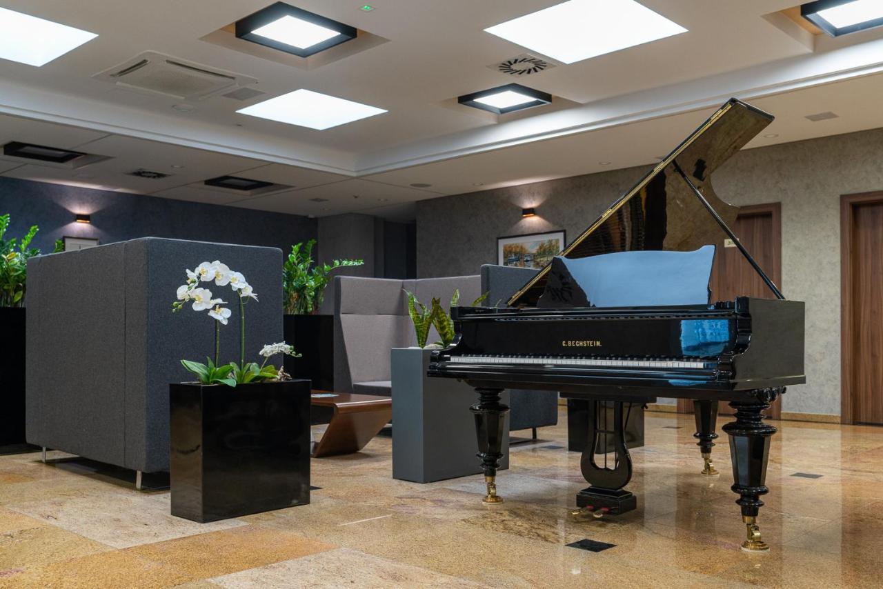 בידגוז'יז' Hotel Wodnik מראה חיצוני תמונה