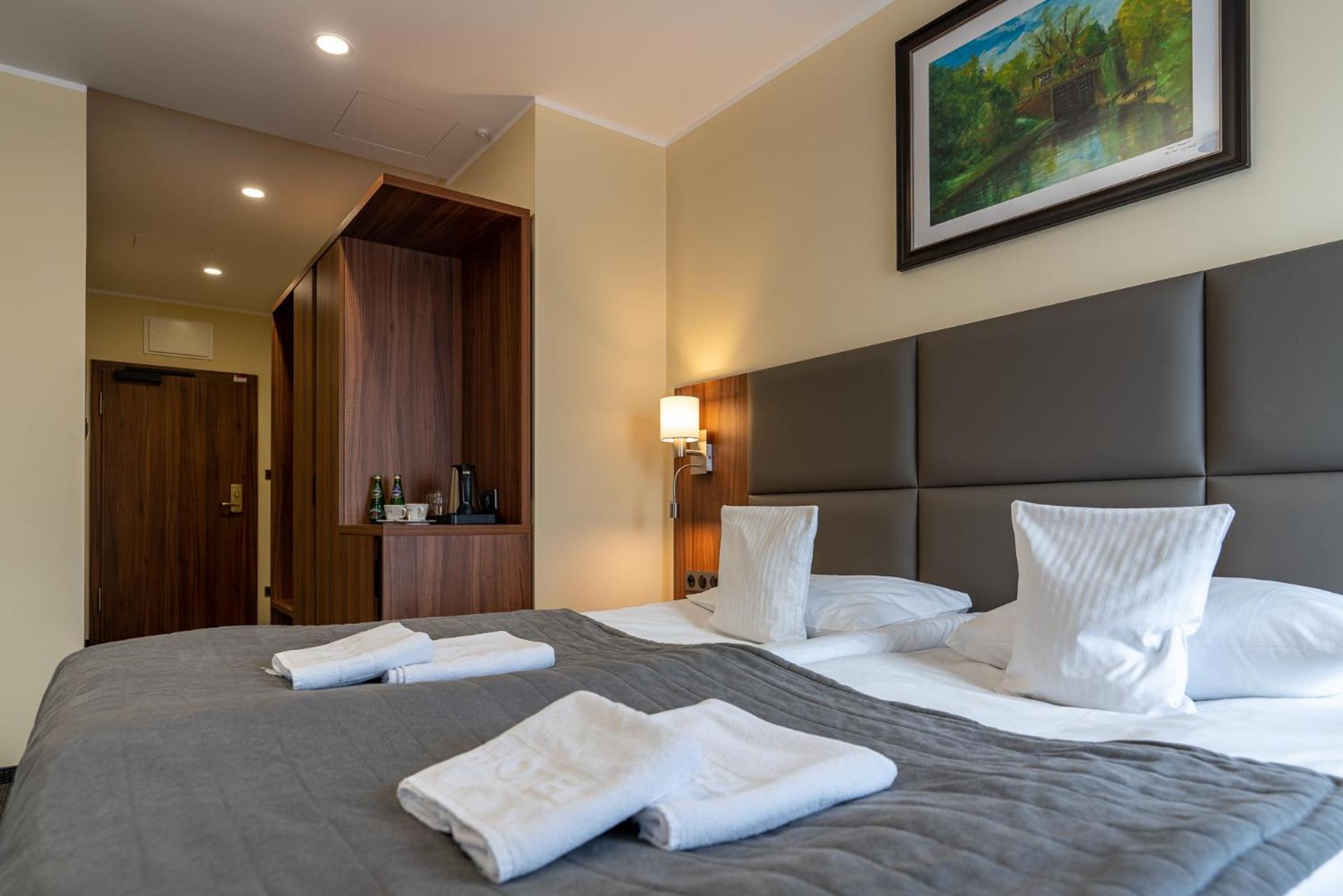 בידגוז'יז' Hotel Wodnik מראה חיצוני תמונה