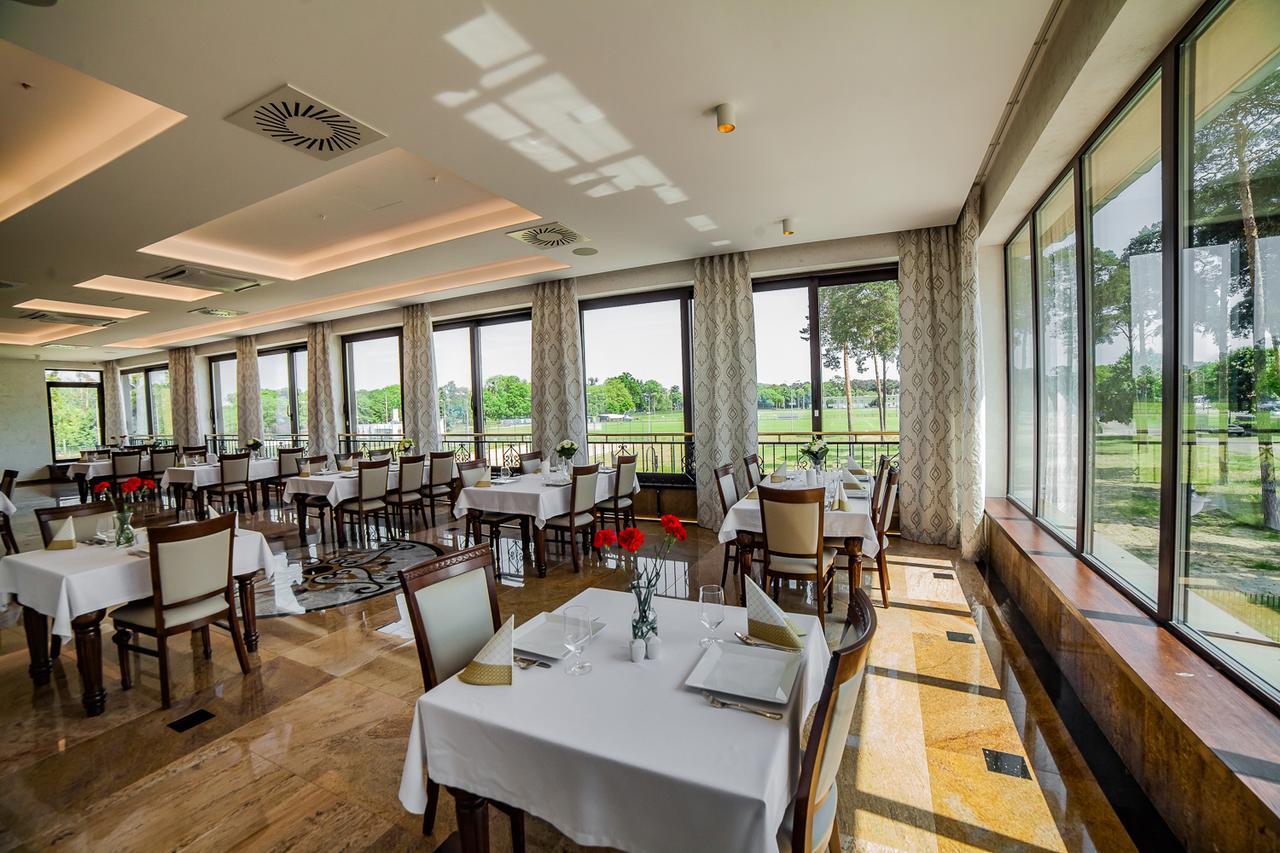 בידגוז'יז' Hotel Wodnik מראה חיצוני תמונה